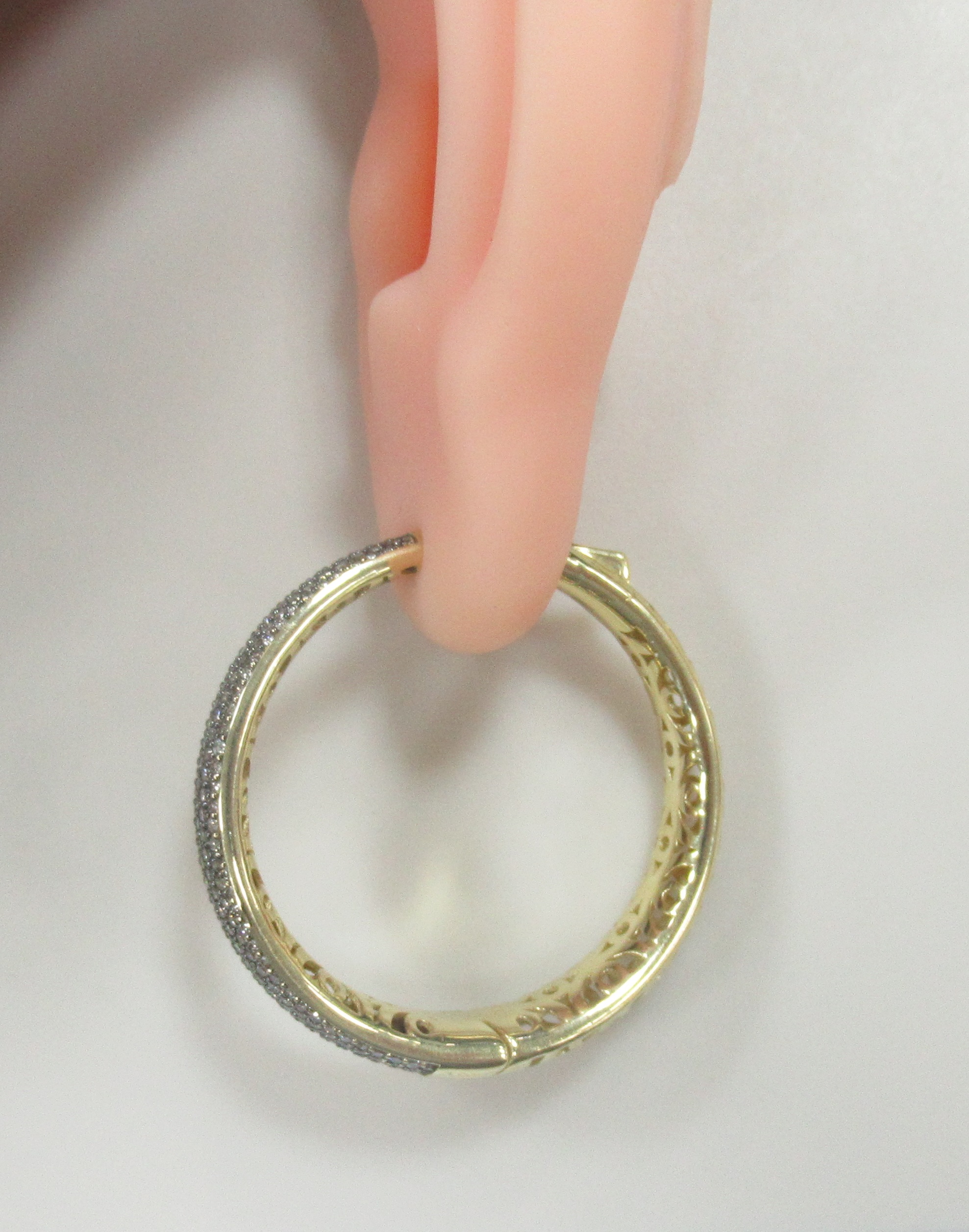 Серьги-конго из желтого золота с бриллиантами